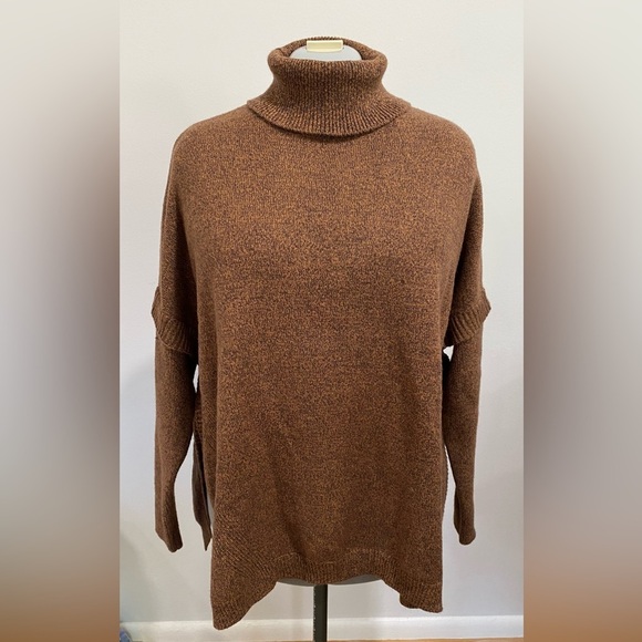 H by Halston Turtleneck Sweater Size Large - Picture 1 of 9